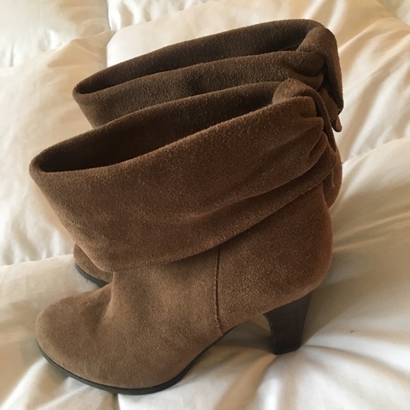 BCBG booties - Picture 3 of 4